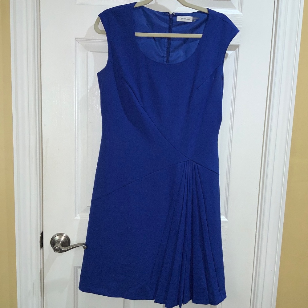 Calvin Klein cap sleeve dress Sz 10 pleated hem asymmetrical seaming lined